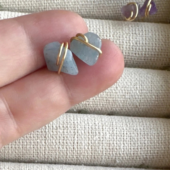 Raw aquamarine confetti gold statement studs earrings March birthstone - Picture 5 of 8